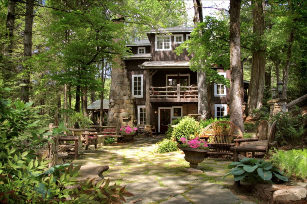 6 Coziest Bed And Breakfasts In The North Georgia Mountains | Lake ...