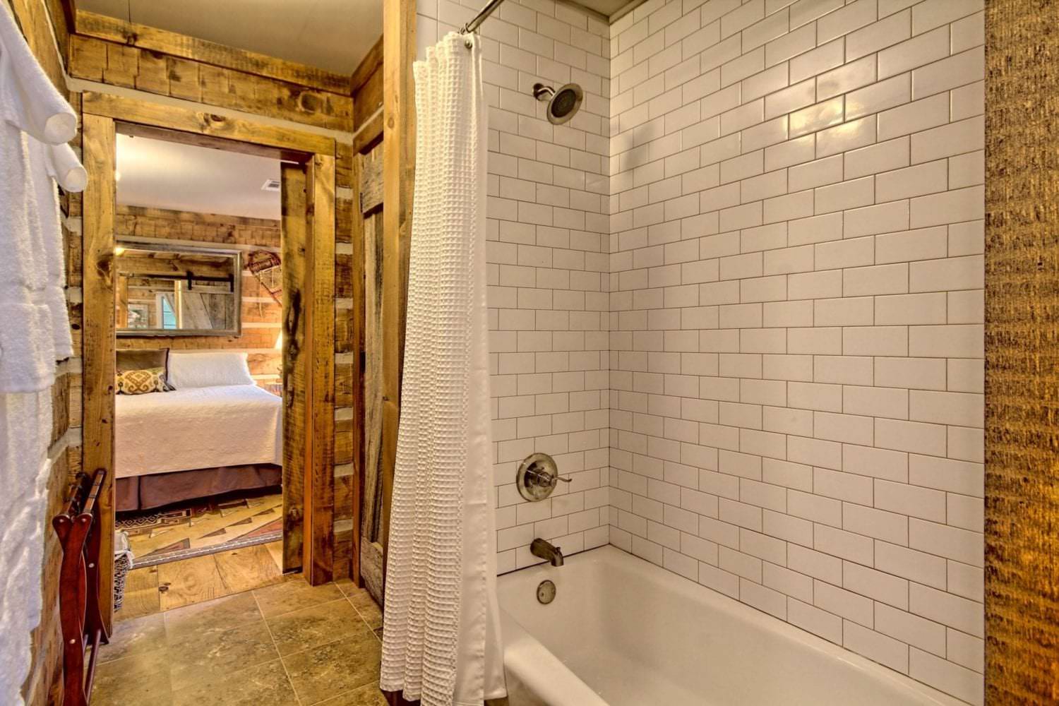Appalachia Room bathroom