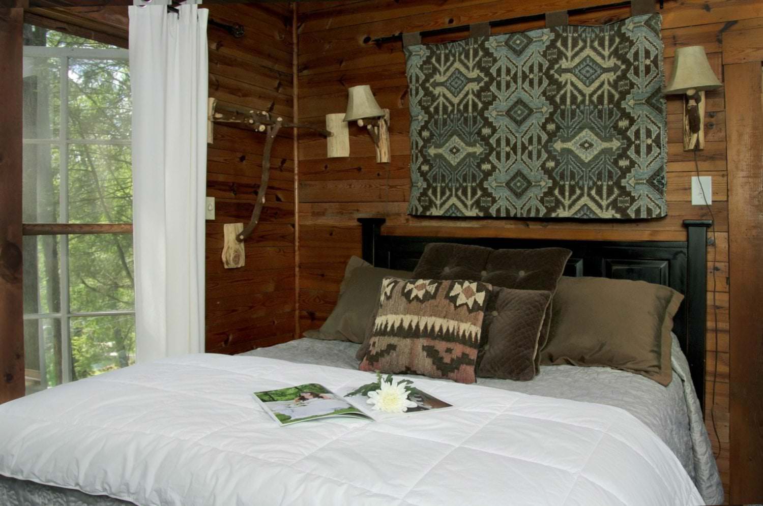 Andreae Room at Lake Rabun Hotel