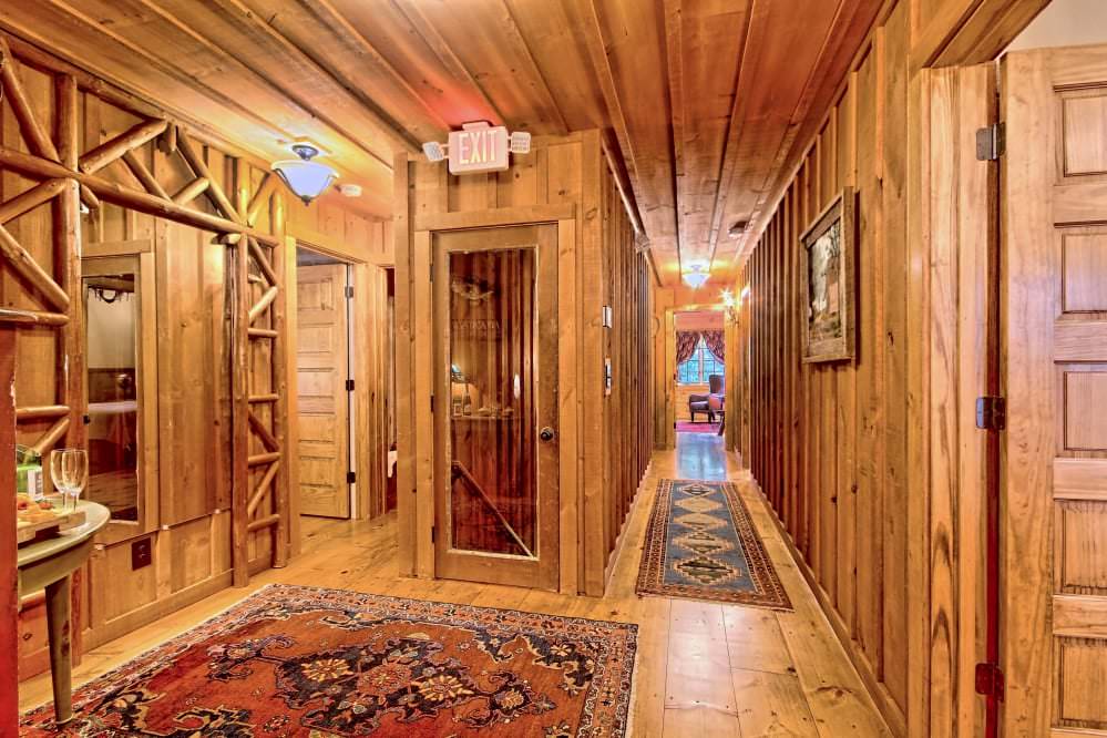 Third floor hallway at Lake Rabun Hotel