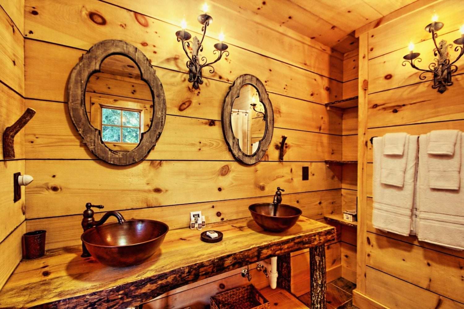 Witham Point Room bathroom